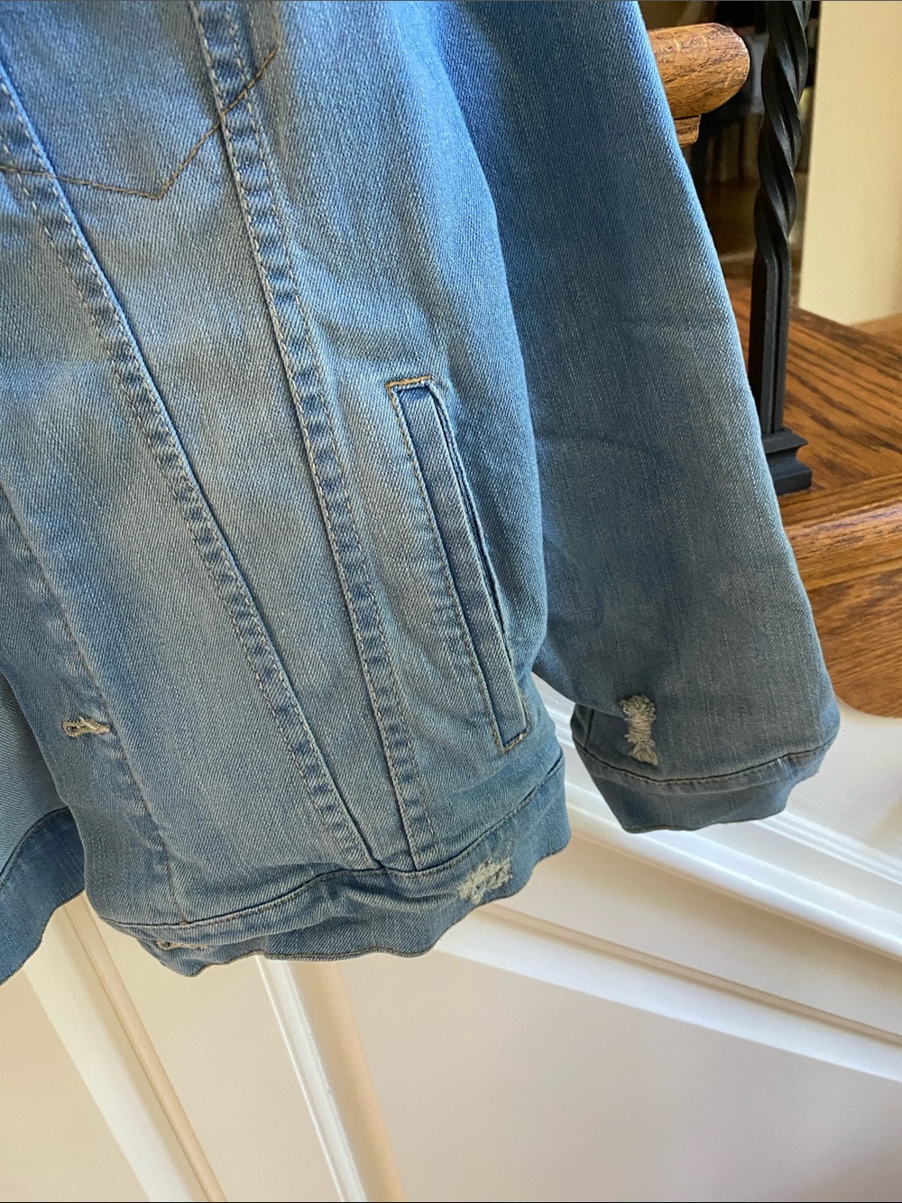 Boy’s LEVI’S Trucker Jean Jacket - Picture 6 of 13